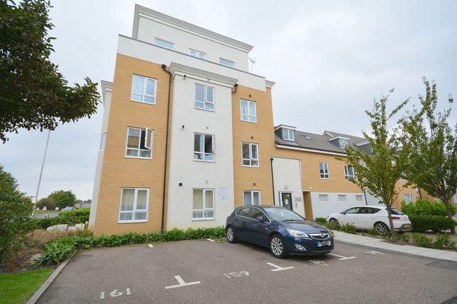 Thumbnail Flat to rent in Manston Road, Ramsgate