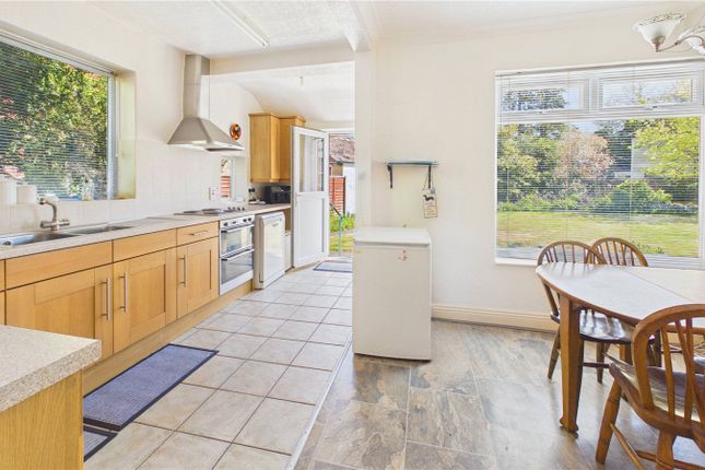 52, Hall Drive, Middlesbrough photo 4