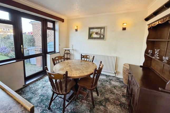 49 Harpur Crescent, Stoke-On-Trent photo 5