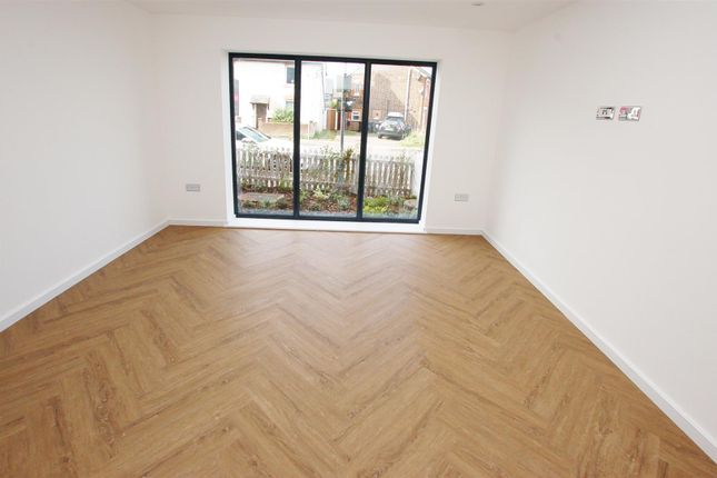 Town house for sale in Priory Road, Tonbridge