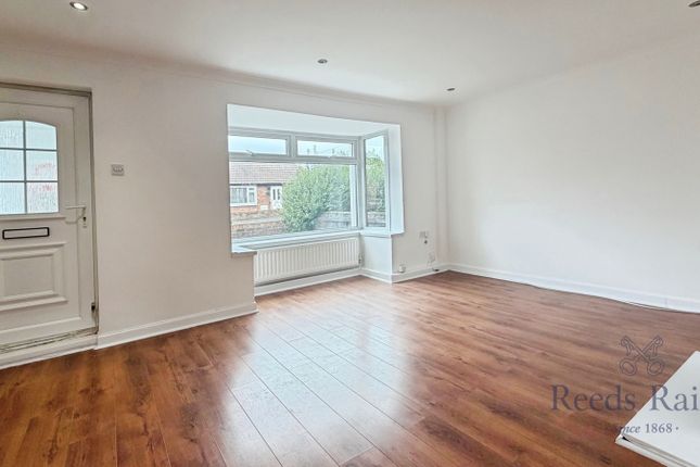 Clovelly Road, Tyne and Wear photo 3
