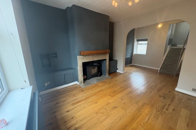 43, Northgate, Shipley photo 2