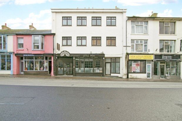 Thumbnail Flat to rent in Riviera Apartments, Penzance