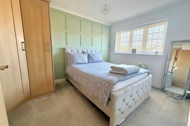 52, Harlestone Close, Luton photo 4