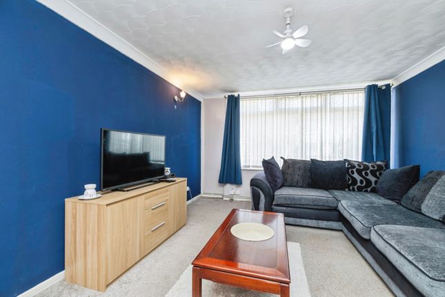15, Caldwell Green, Durham photo 4
