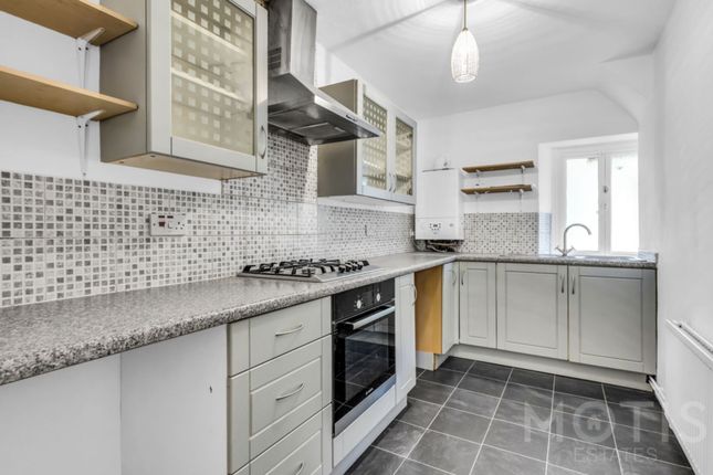 Flat E 197, Sandgate Road, Folkestone photo 5