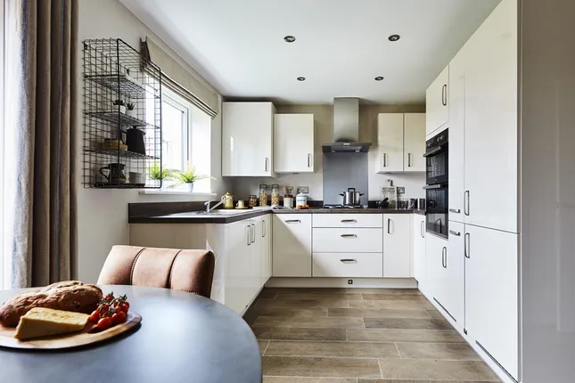 Taylor Wimpey - Coed Issa
