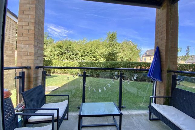 Flat 2, 17, Longhorn Drive, Milton Keynes photo 2