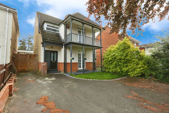 Thumbnail Detached house for sale in Leigh Road, Eastleigh, Hampshire