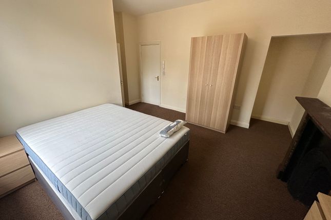 Room to rent in Drummond Road, St Pauls, Bristol