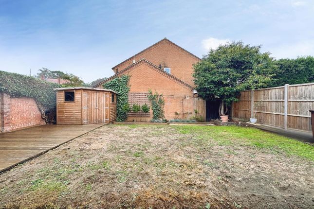 Pinecroft Road, Berkshire photo 4