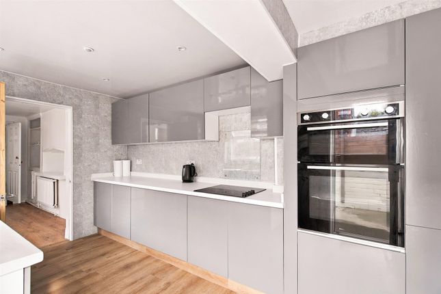 30, Hull Road, Withernsea photo 4