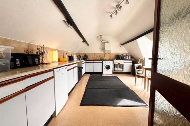 Flat 5, 29, Castle Road, Clevedon photo 3