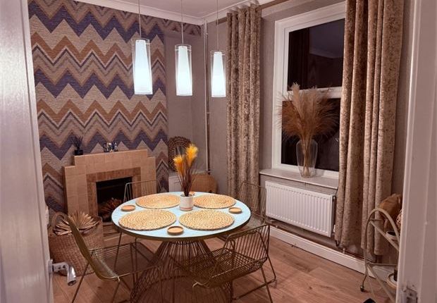 114, Brook Street Blaenrhondda, Treorchy photo 4