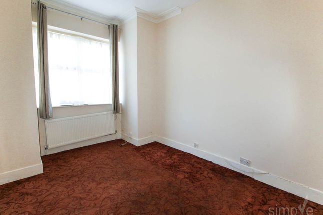 Clarence Street, Southall Middlesex photo 3