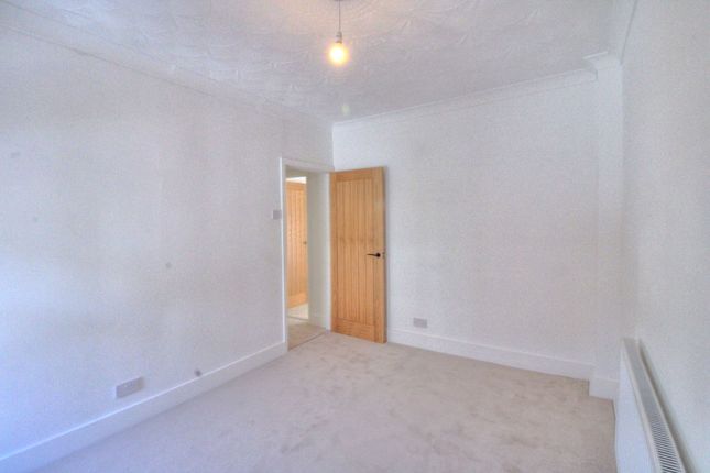 Queens Road, New Tredegar photo 4
