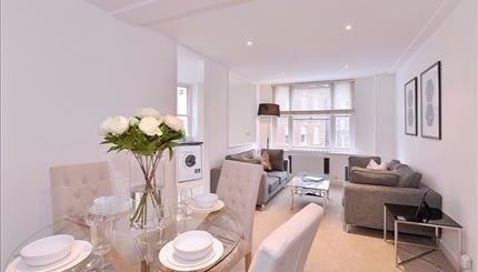Thumbnail Flat to rent in Hill Street, Mayfair