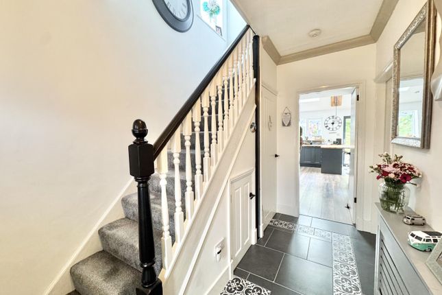 29, Plantation Avenue, Leicester photo 3
