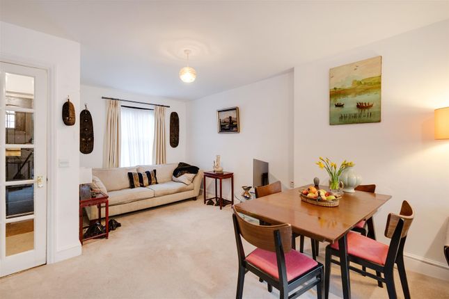 26, Wordsworth Place, London photo 3