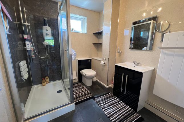 8 The Beeches, Eastfield Road, Newcastle upon Tyne photo 3