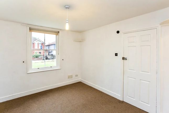 Flat 2, Westfield House, 18 Oak Road, Southampton photo 5