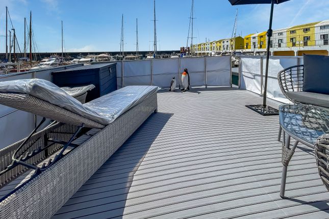 Waterlodge Oasis 5 Brighton Marina Village, Brighton photo 4