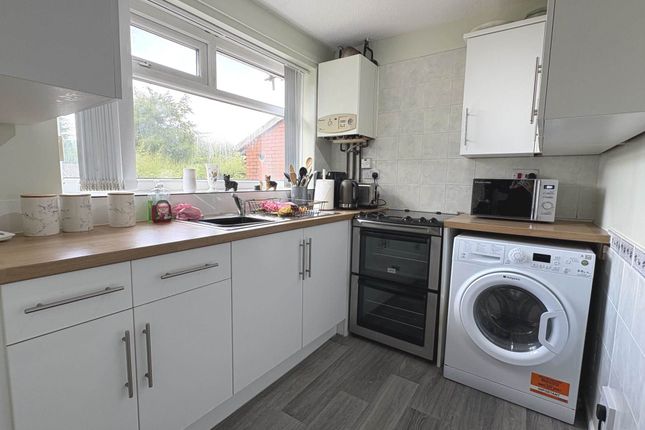 83, Godson Street, Oldham photo 3