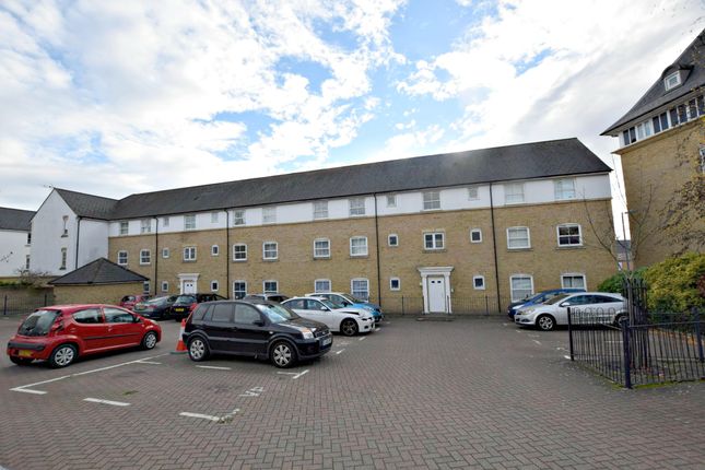 Thumbnail Flat to rent in Gresley Drive, Braintree