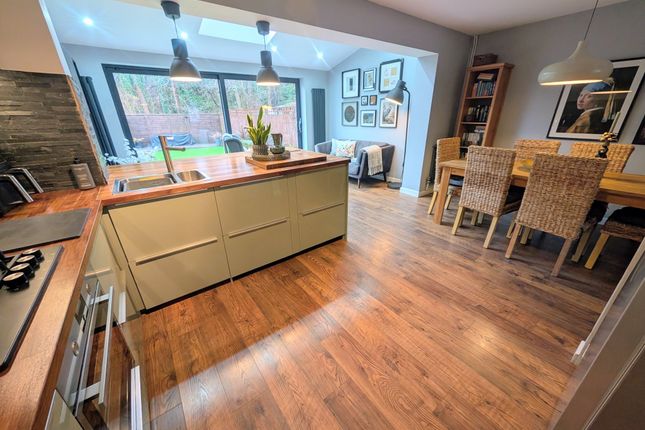 18, Wingate Drive, Cardiff photo 3