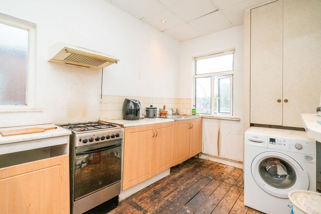 225a Eaves Lane, Chorley photo 3