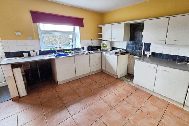 25, Greenhead, Crook photo 4