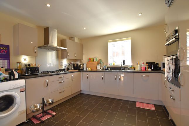 Detached house for sale in Crump Way, Evesham, Worcestershire
