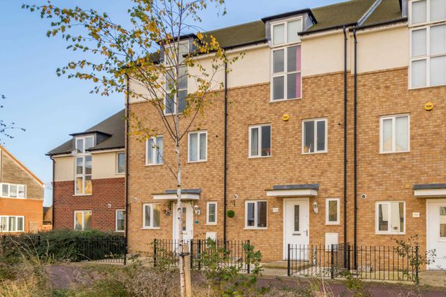 Thumbnail Terraced house to rent in Haven Street, Milton Keynes