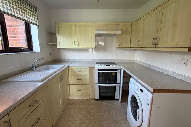 Flat 29, Ruxley Court, Swanley Close, Eastbourne photo 3