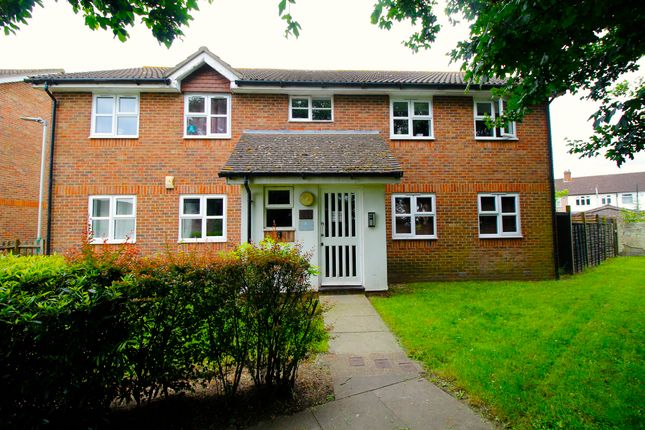 Thumbnail Flat for sale in Palliser Drive, Rainham