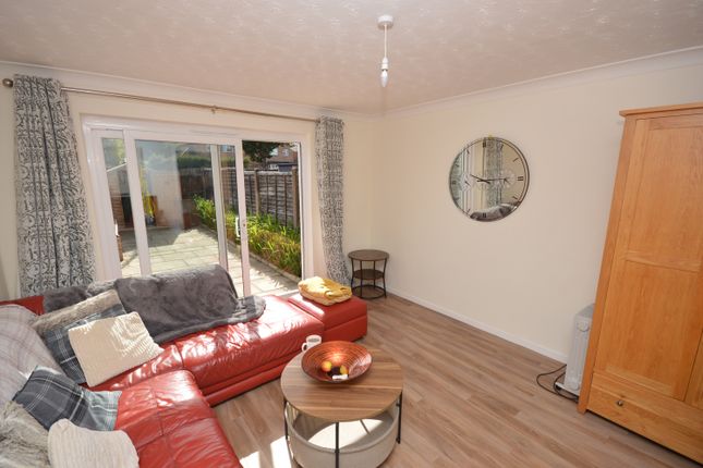 4, Spartina Drive, Lymington photo 2