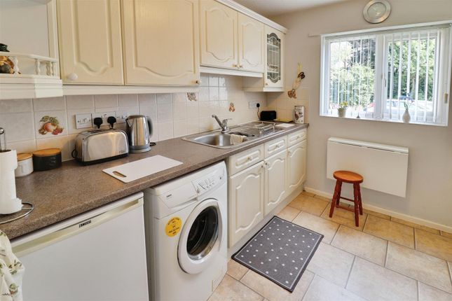 30, Chestnut House, Sandbach photo 2