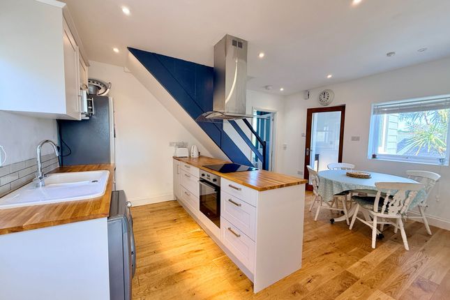 77 Tresillian Road, Falmouth photo 4