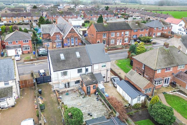 261, Manor Road, Chesterfield photo 3
