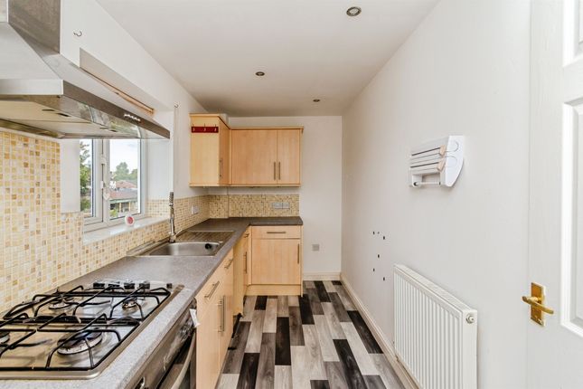 Flat 11, Clifford Court, Toll End Road, Tipton photo 3
