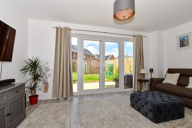 End terrace house for sale in Black Horse Lane, Canterbury, Kent