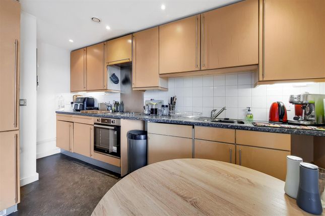 Flat for sale in Forest Lane, London