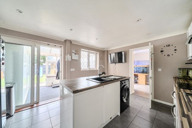 85, Nutshalling Avenue, Southampton photo 3