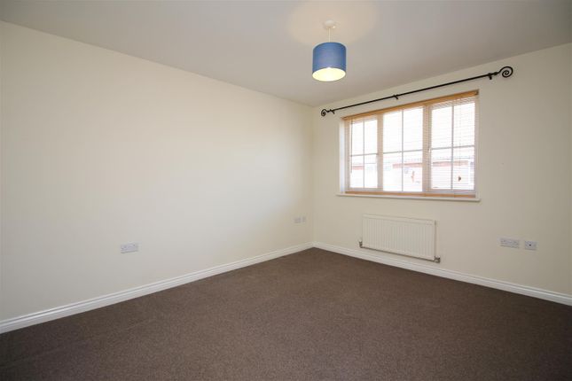 Terraced house to rent in Pippin Close, Ash, Canterbury