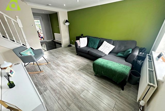 49, Alderton Drive Westhoughton Greater Manchester, BOLTON photo 2