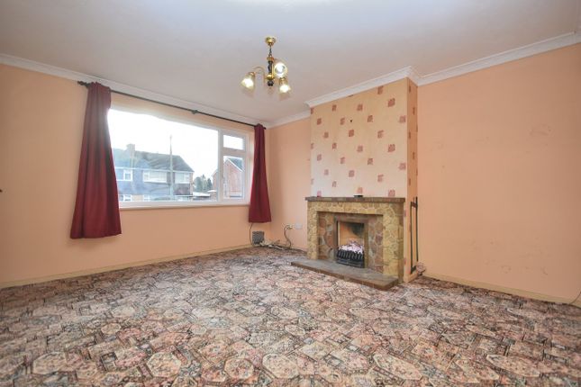 15, Georges Avenue, Northampton photo 3