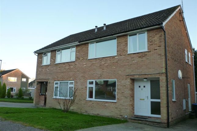 Property to rent in Oak Close, Copthorne, Crawley