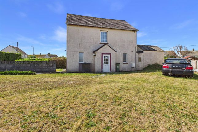 8, Coronation Way, Newquay photo 2