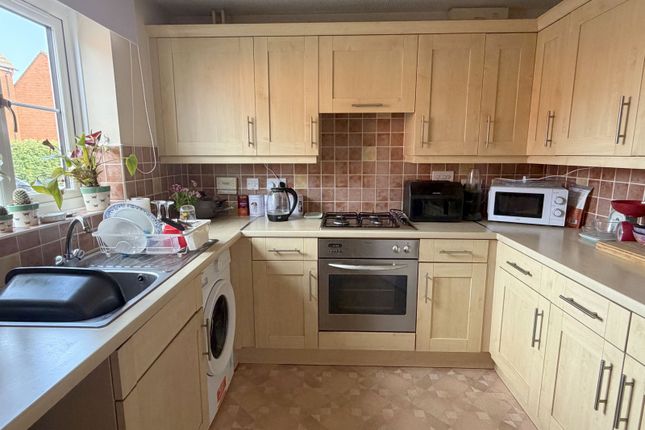 103 Cambrian Road, Walton Cardiff, Tewkesbury photo 2