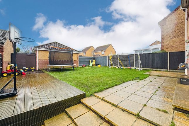 5, Cloverland Drive, Great Yarmouth photo 3
